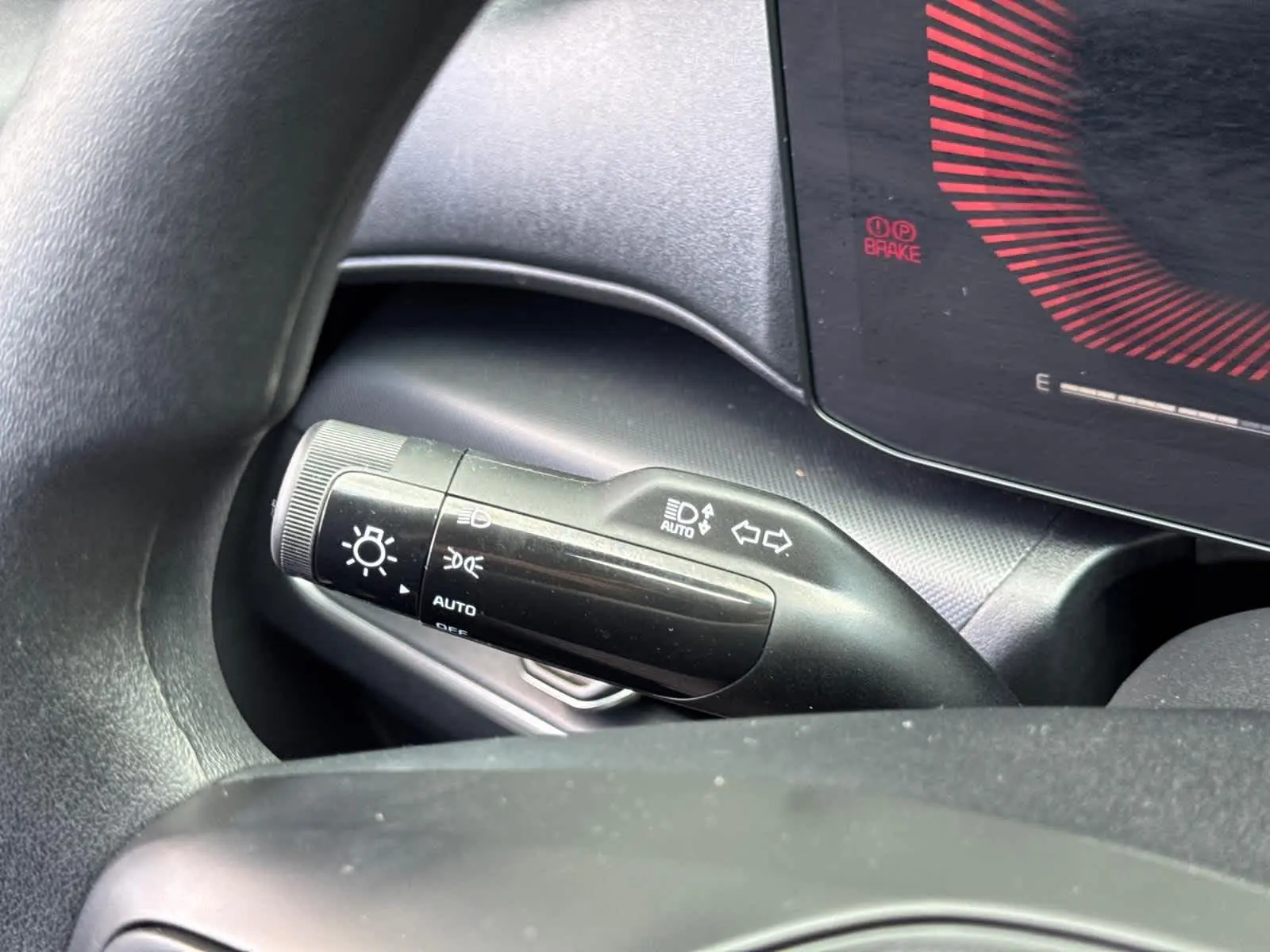 2025 Kia K4 LXS photo 19