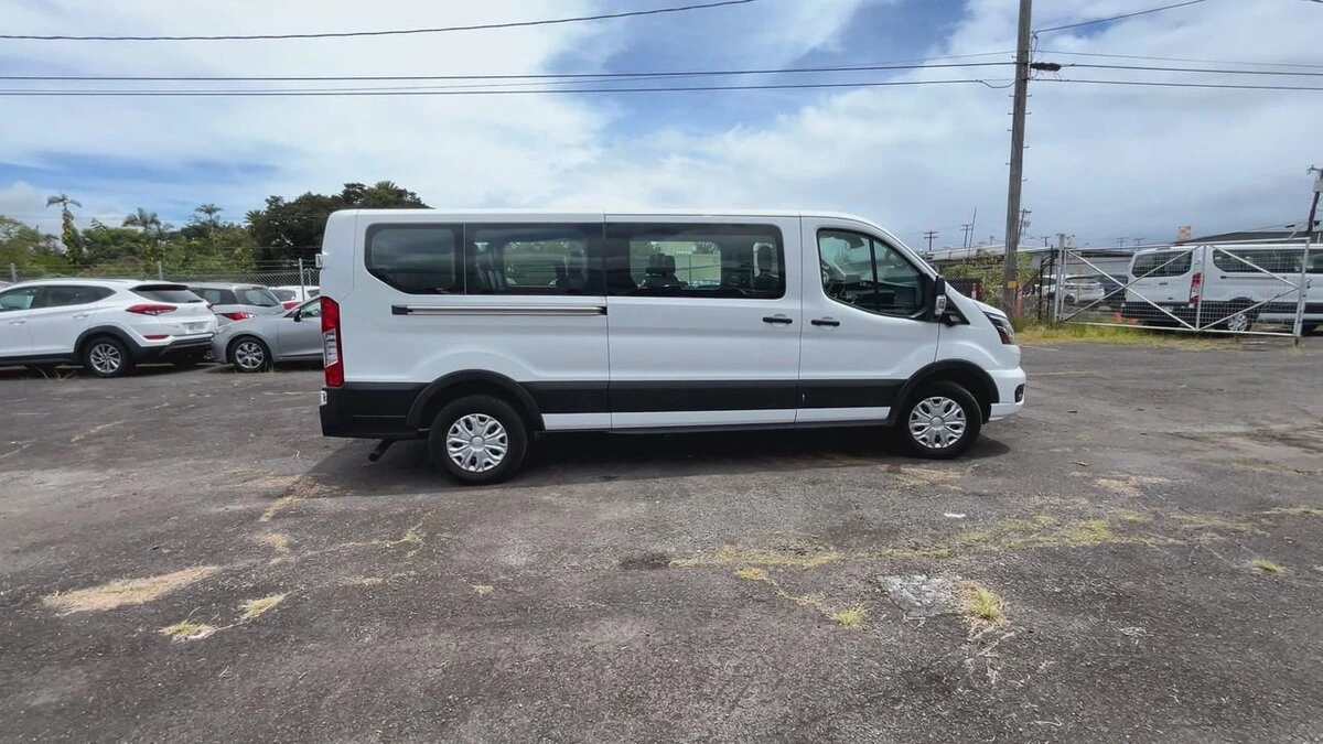2023 Ford Transit Passenger Van XLT - Photo 9