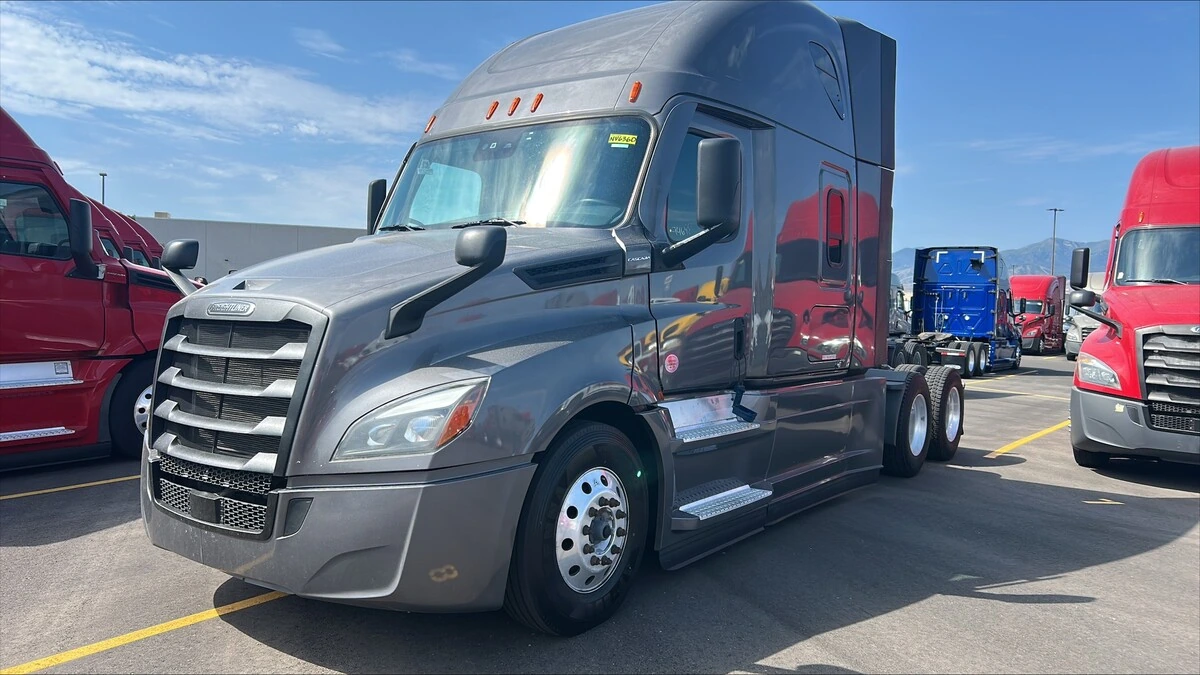 2023 Freightliner Cascadia