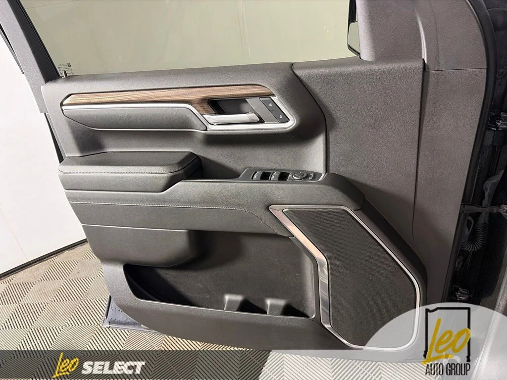 2024 Chevrolet Silverado 1500 LT - Photo 23