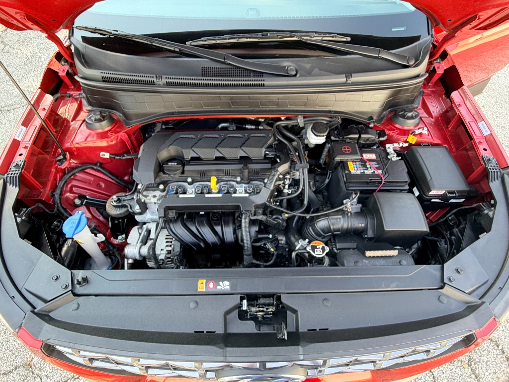 2025 Hyundai Venue SEL - Photo 28