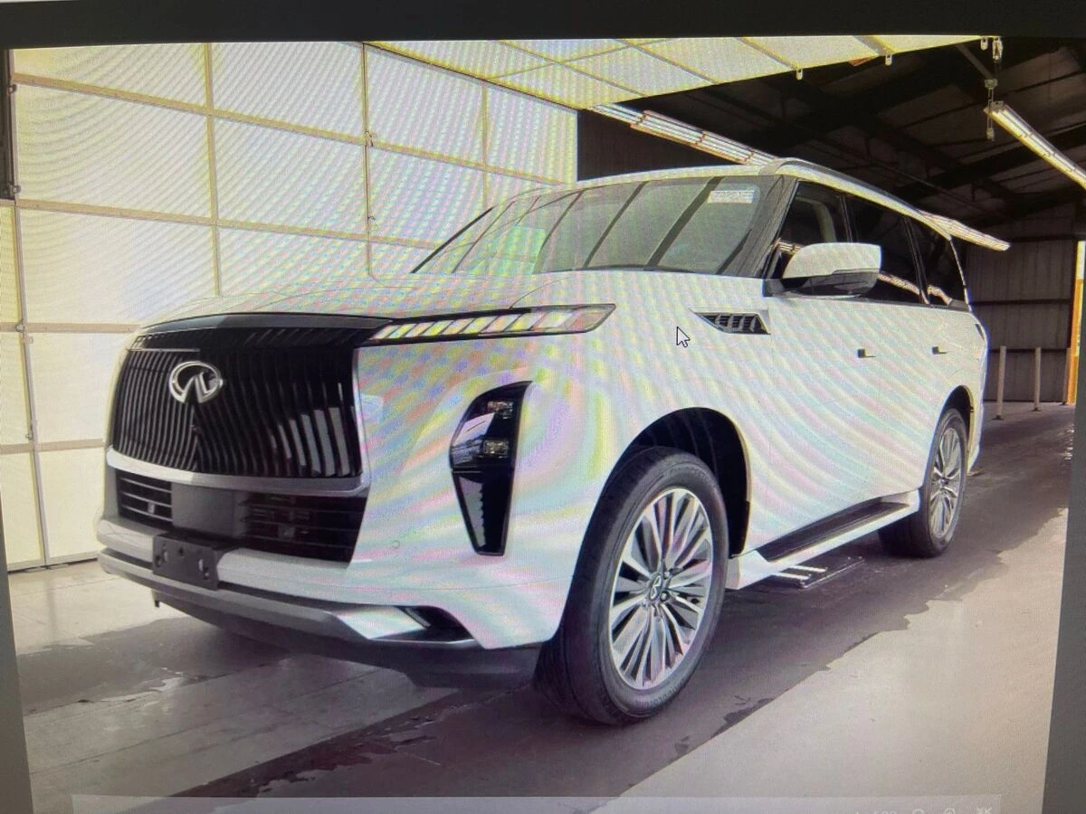 2025 INFINITI QX80 Sensory 4WD's photo