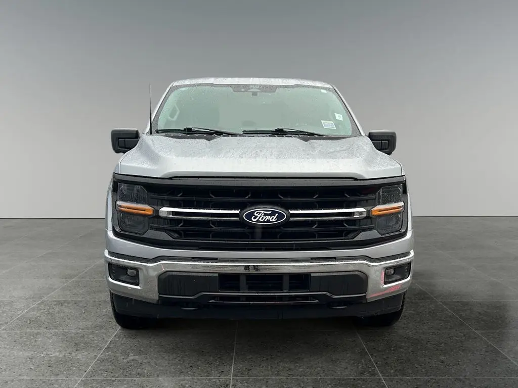 2024 Ford F-150 XLT photo 2