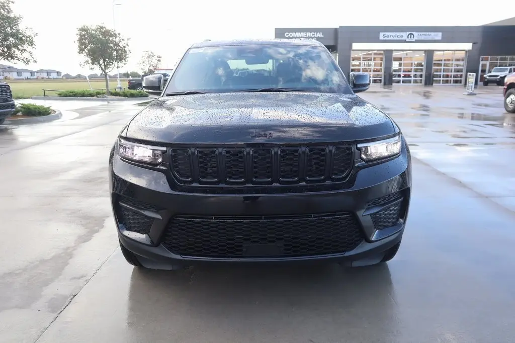 2025 Jeep Grand Cherokee Altitude X photo 9