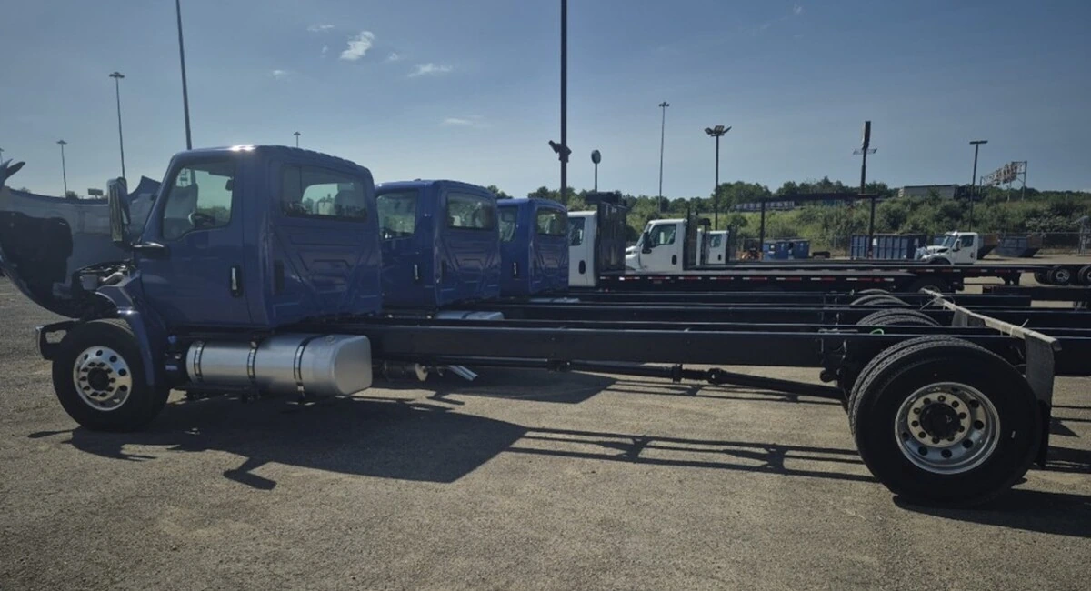 2025 International MV in Youngstown, OH — photo 5
