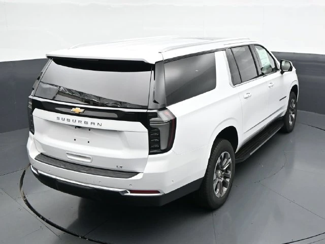 2026 Chevrolet Suburban LT - Photo 39
