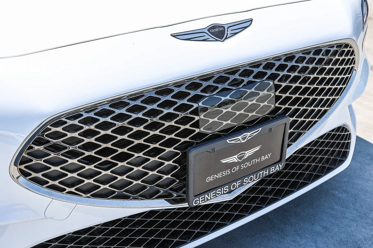 2026 GENESIS G70 Standard - Photo 11