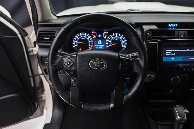 2018 Toyota 4Runner TRD Off-Road photo 19