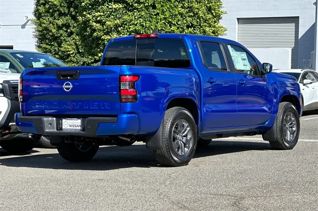 2026 Nissan Frontier SV photo 4