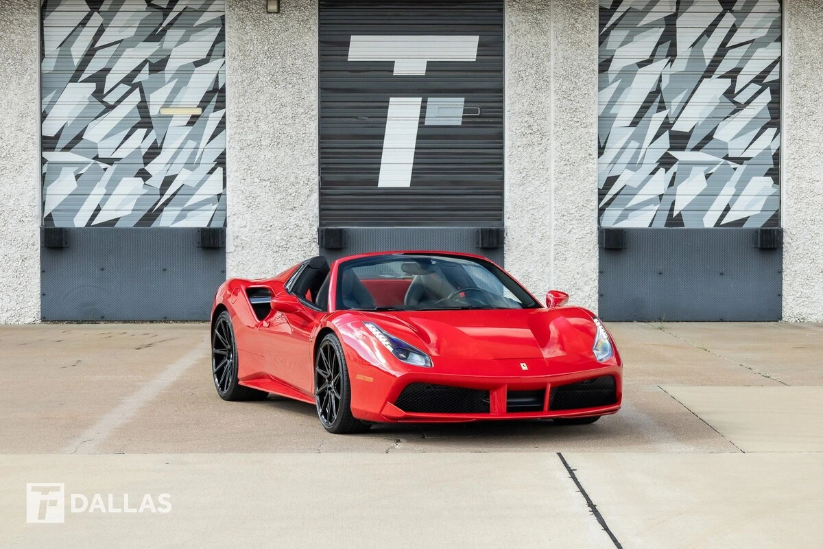 2018 Ferrari 488 -'s photo