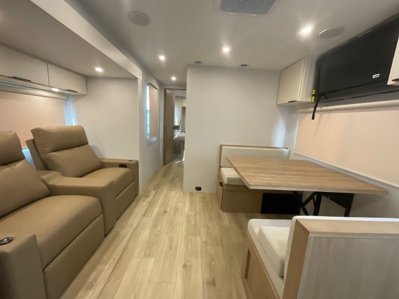 Thrive/24RKS/2026 image-10