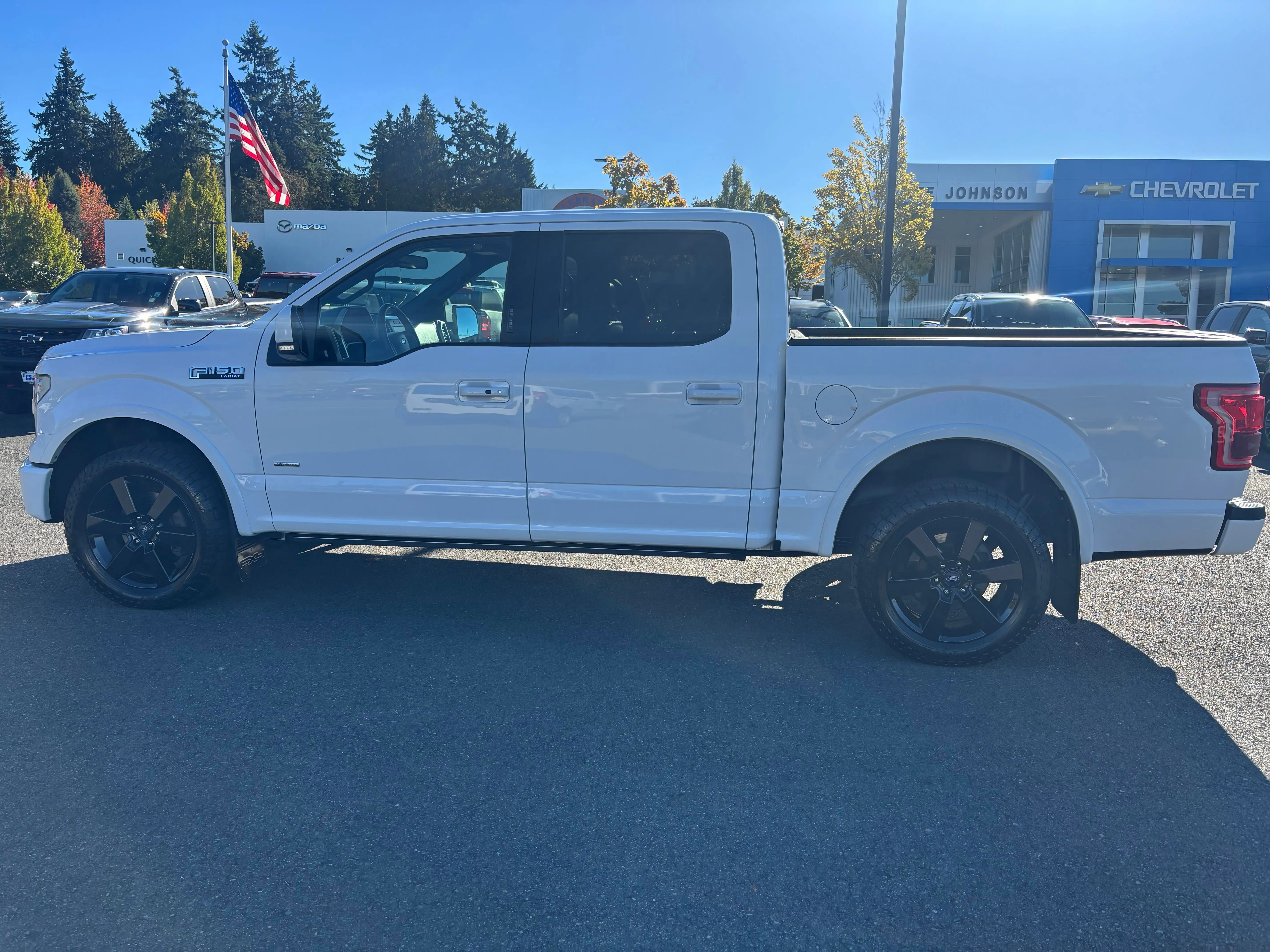 2015 Ford F-150 Lariat photo 2