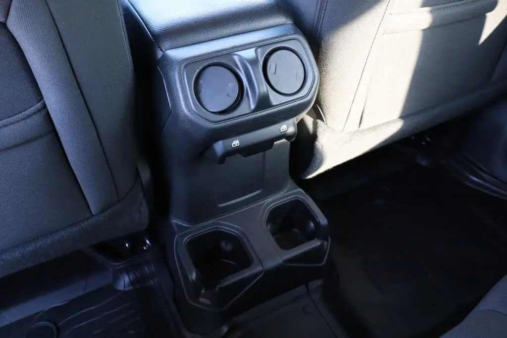 2022 Jeep Wrangler Unlimited Sport photo 38