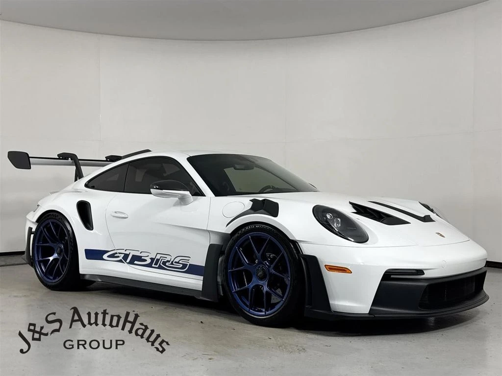 2024 Porsche 911 GT3 RS's photo