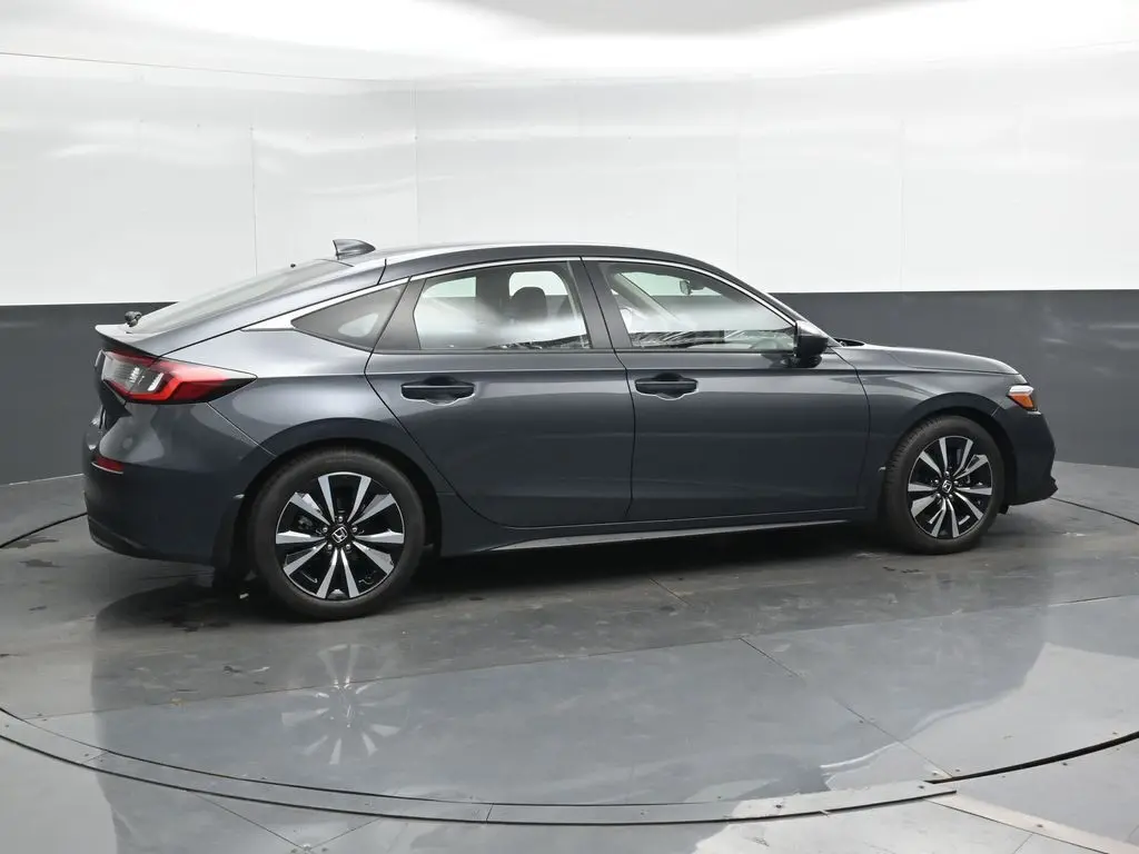 2024 Honda Civic EX-L Hatchback photo 2