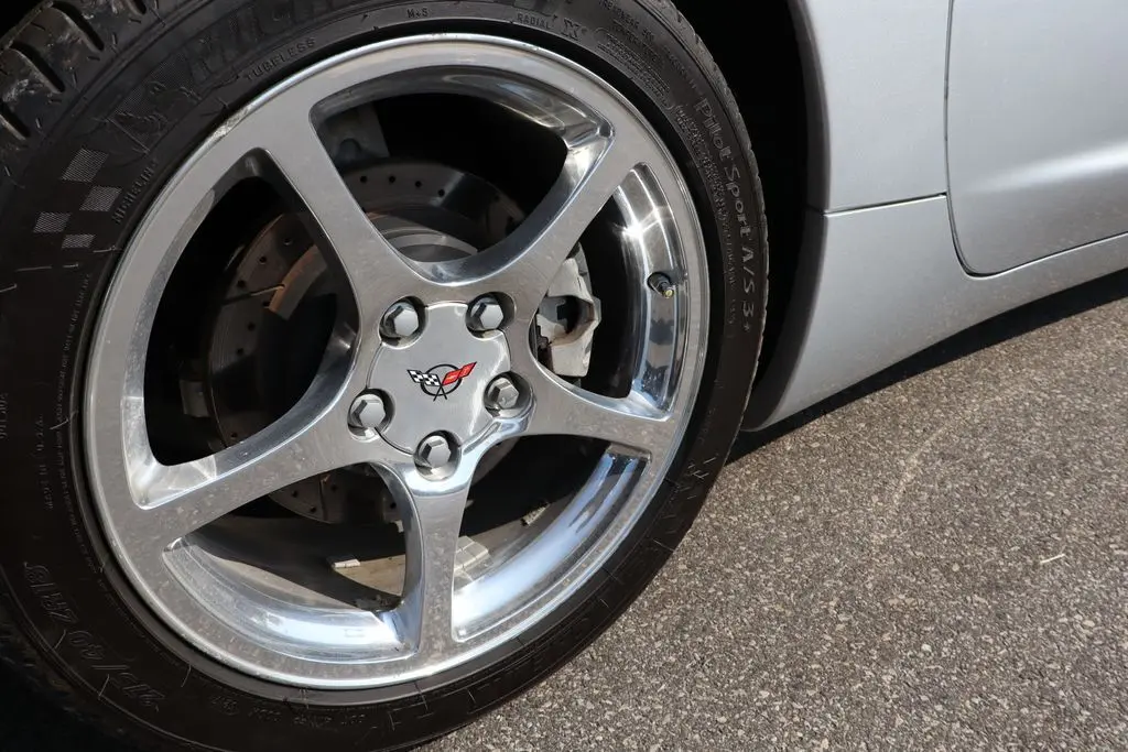 2002 Chevrolet Corvette Base photo 30