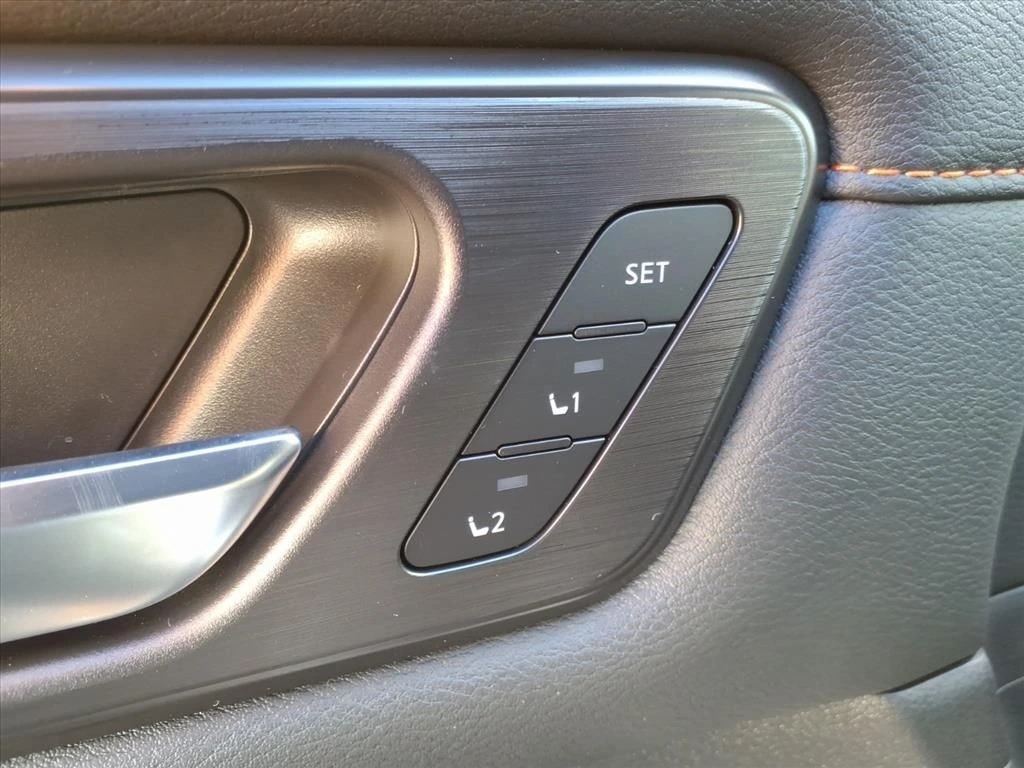 2026 Nissan Armada PRO-4X - Photo 9