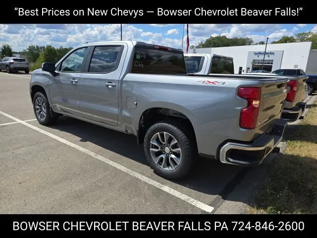 2025 Chevrolet Silverado 1500 LT photo 3