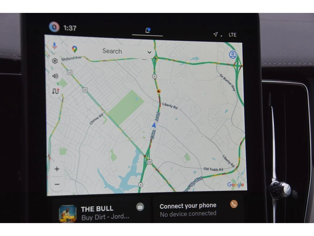 2026 Volvo - image 21