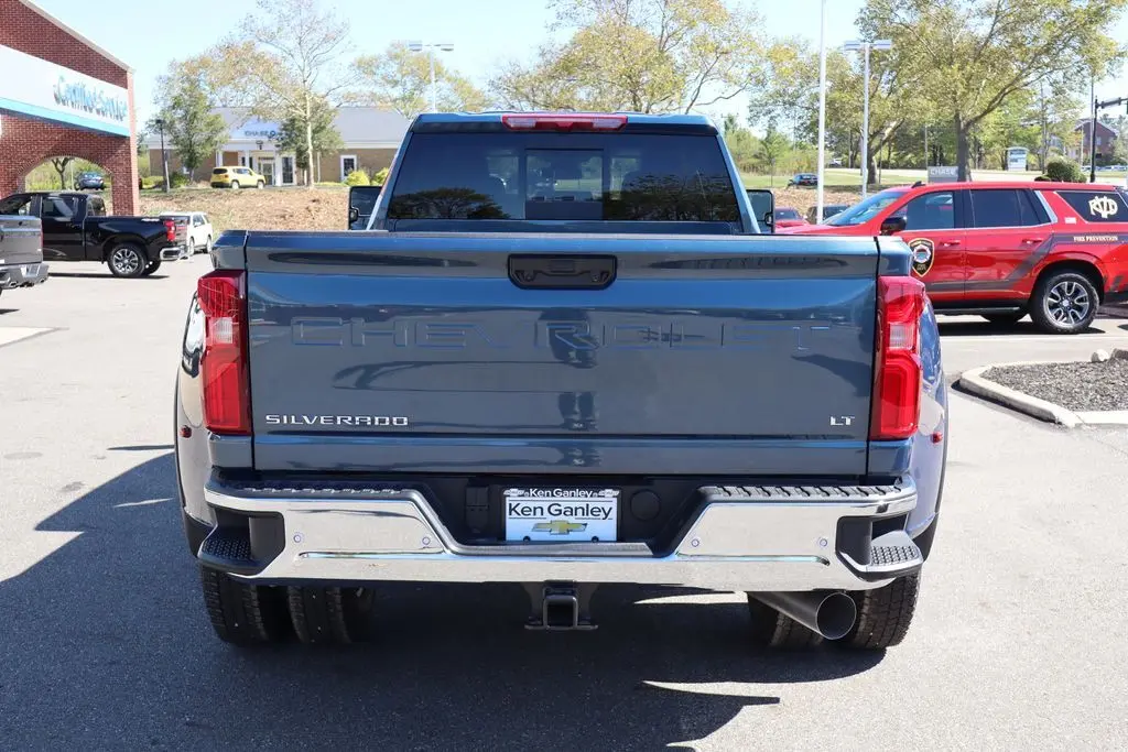2026 Chevrolet Silverado LT photo 31