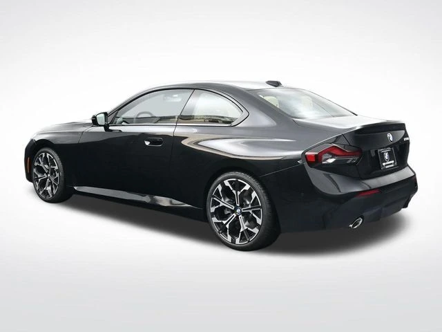 2025 BMW 2 Series 230i - Photo 7