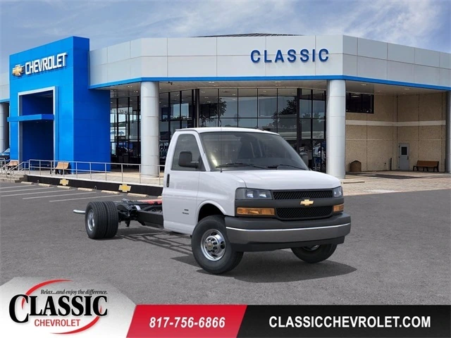 2026 Chevrolet Express 3500 177" WB's photo