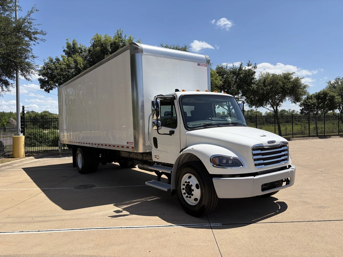 2027 Freightliner M2 106 — photo 7