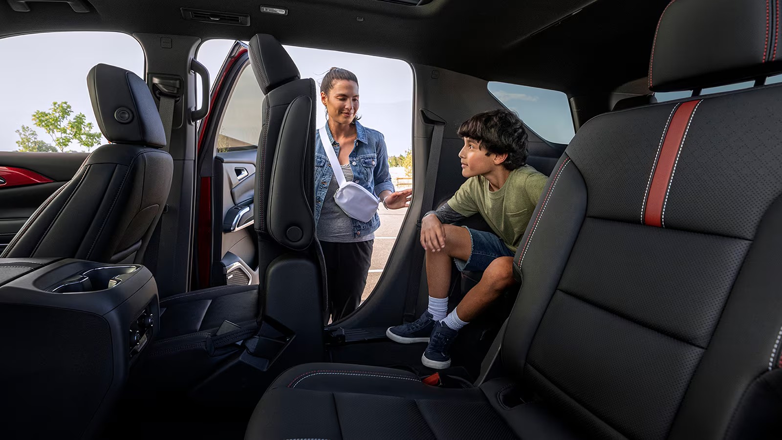 2025 Chevy Traverse interior for famiies.