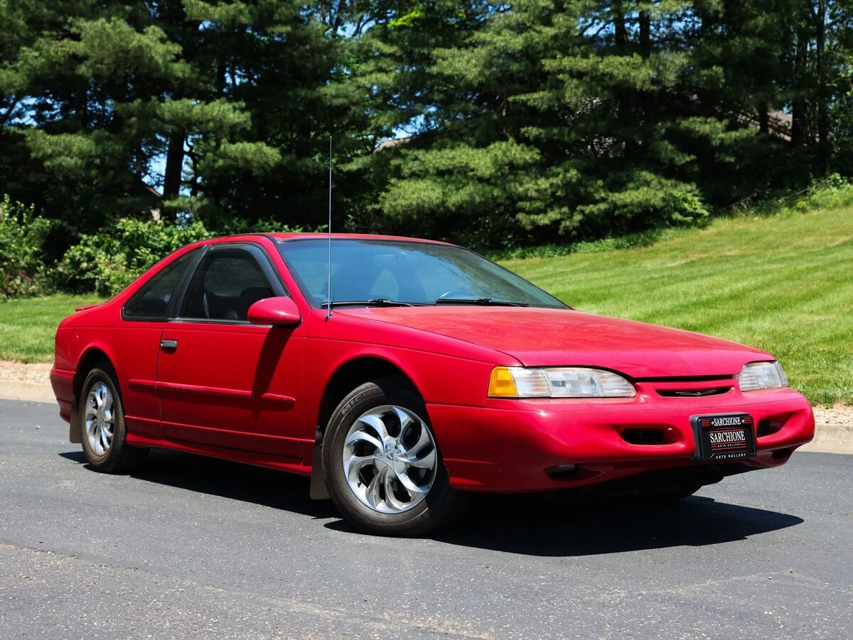 1994 Ford Thunderbird's photo