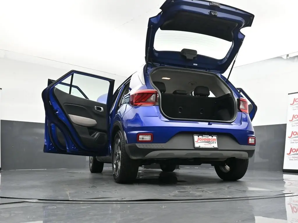 2021 Hyundai Venue SEL photo 48