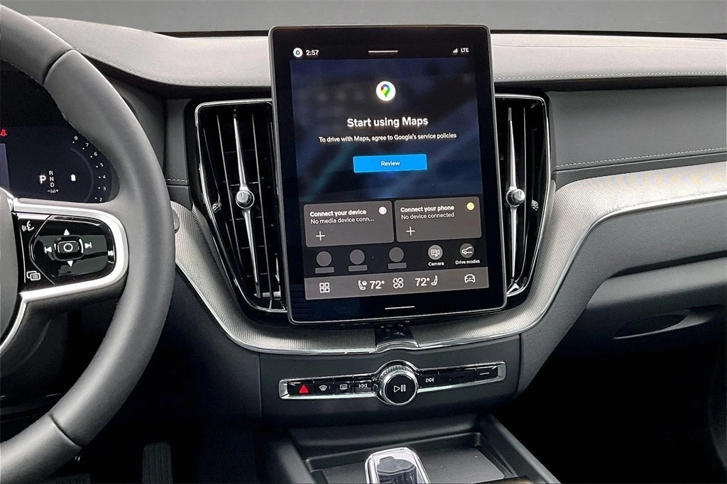 2026 Volvo - image 6