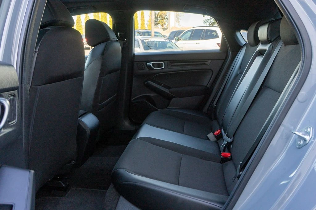 2026 Honda Civic Hatchback Sport - Photo 17
