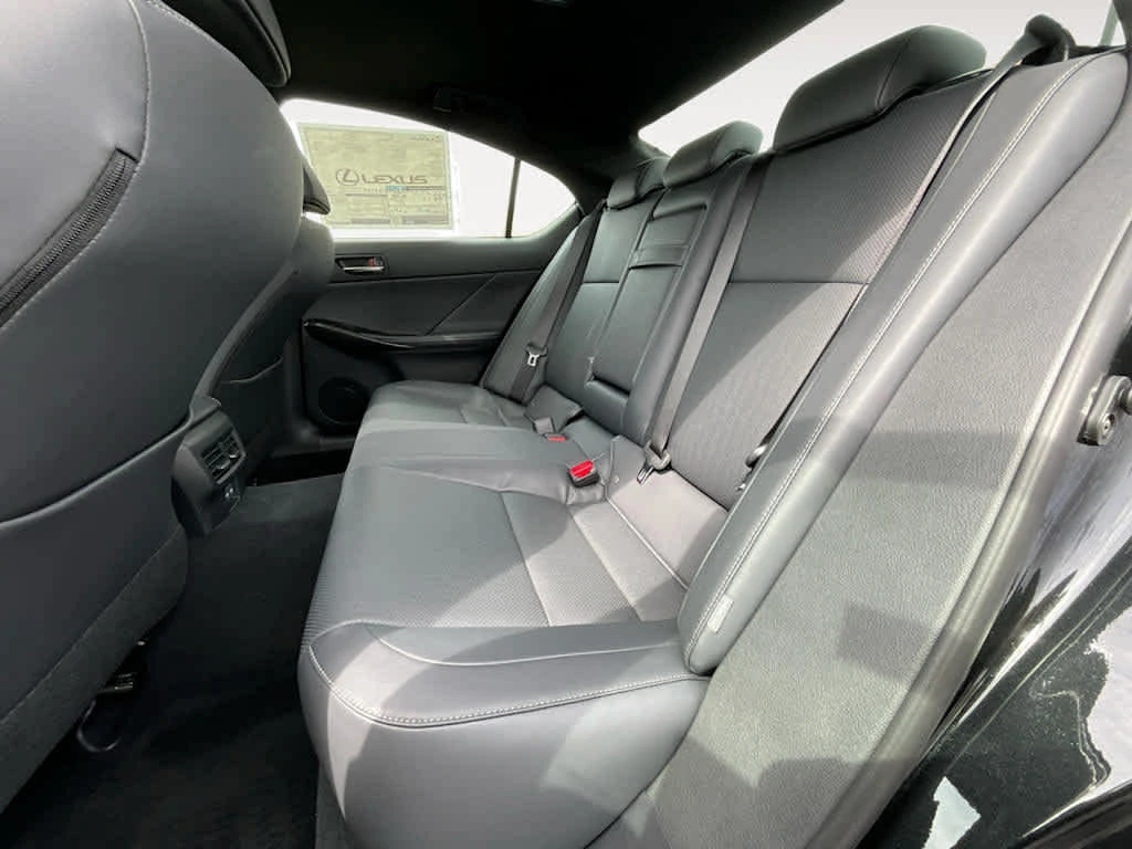 2026 Lexus IS 350 F SPORT DESIGN - Photo 18