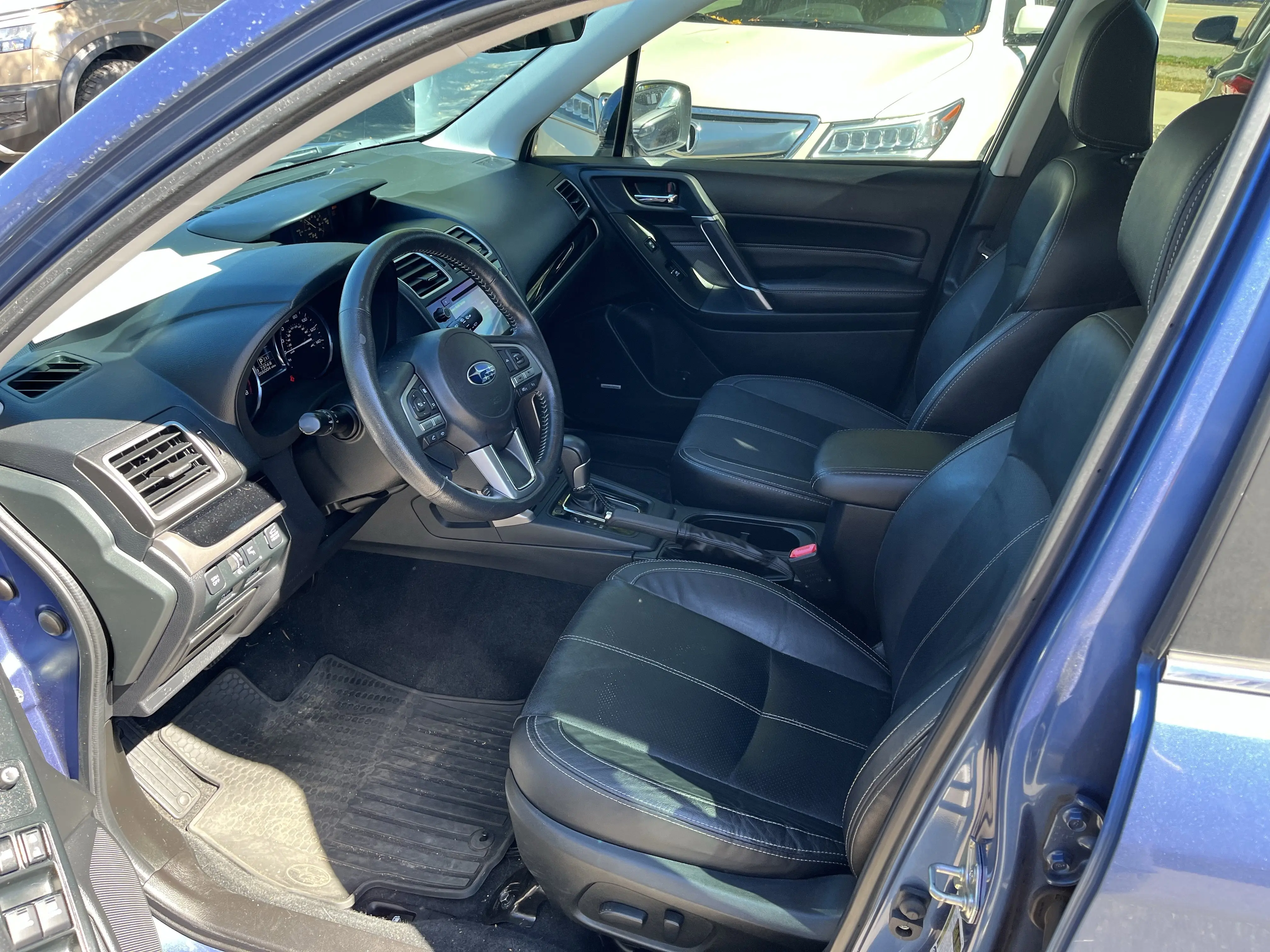 2017 Subaru Forester Touring photo 10