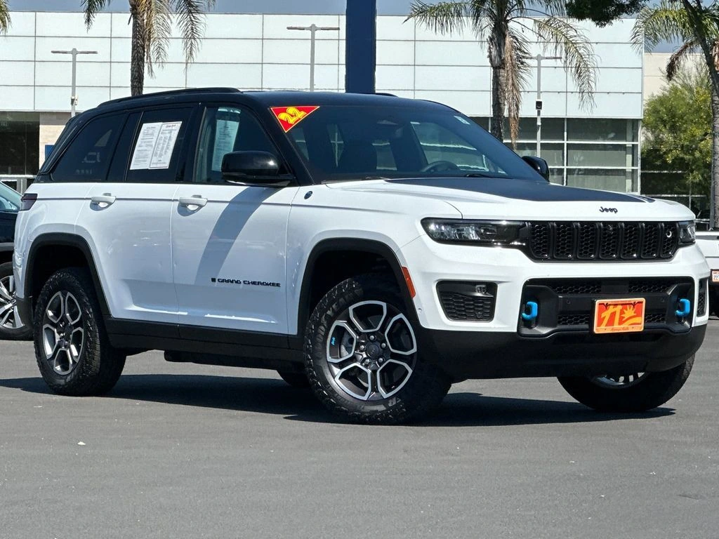 2022 Jeep Grand Cherokee Trailhawk 4xe 4x4's photo