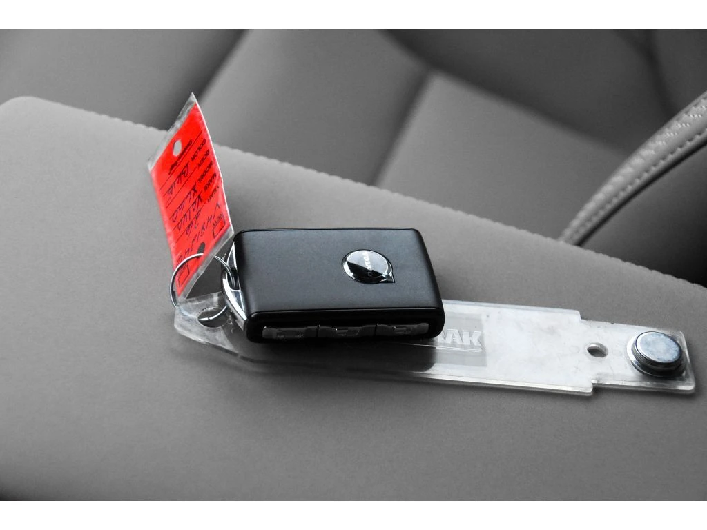 2026 Volvo - image 36