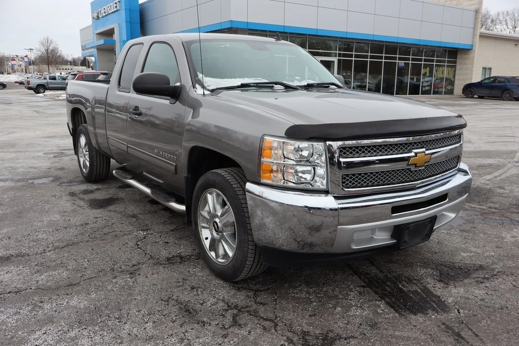 Used 2013 Chevrolet Silverado 1500 LT with VIN 1GCRCSE08DZ185340 for sale in Atwater, OH