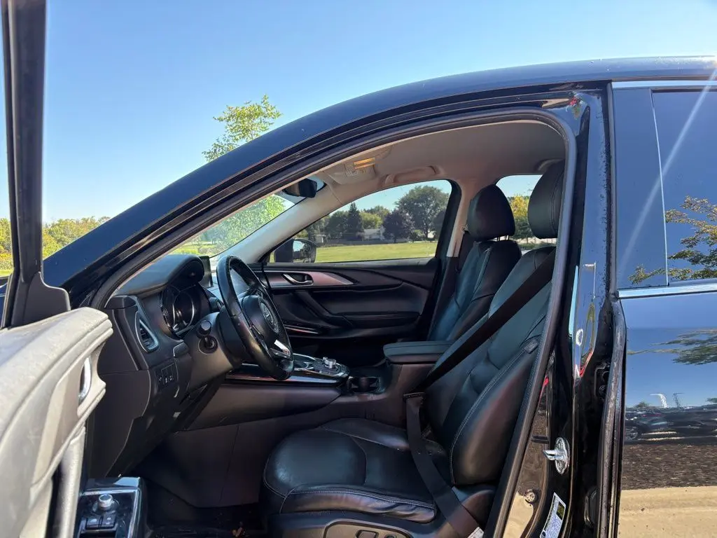 2019 Mazda CX-9 Touring photo 8