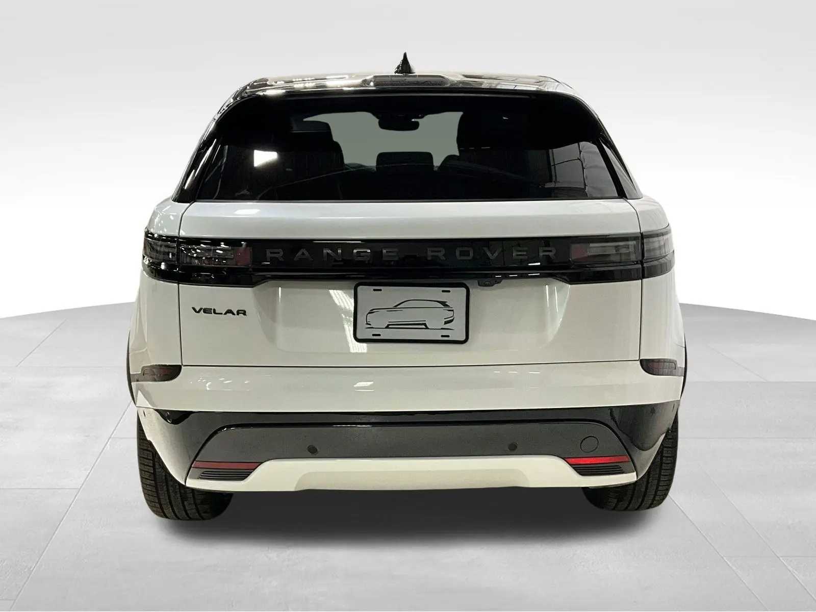 2026 Land Rover Range Rover Velar SE photo 3