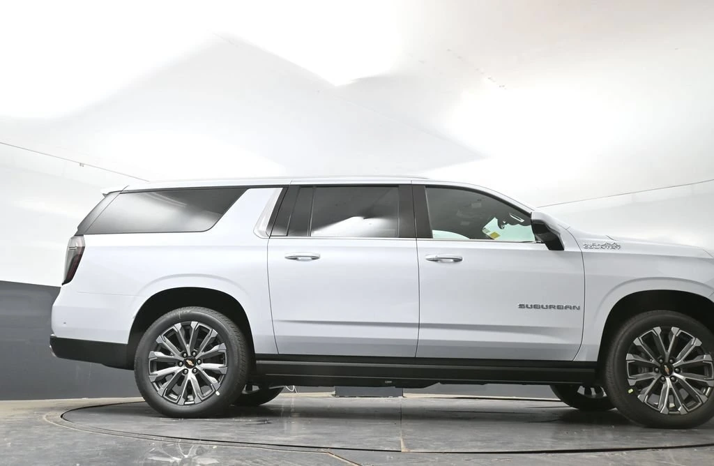 2026 Chevrolet Suburban High Country - Photo 39