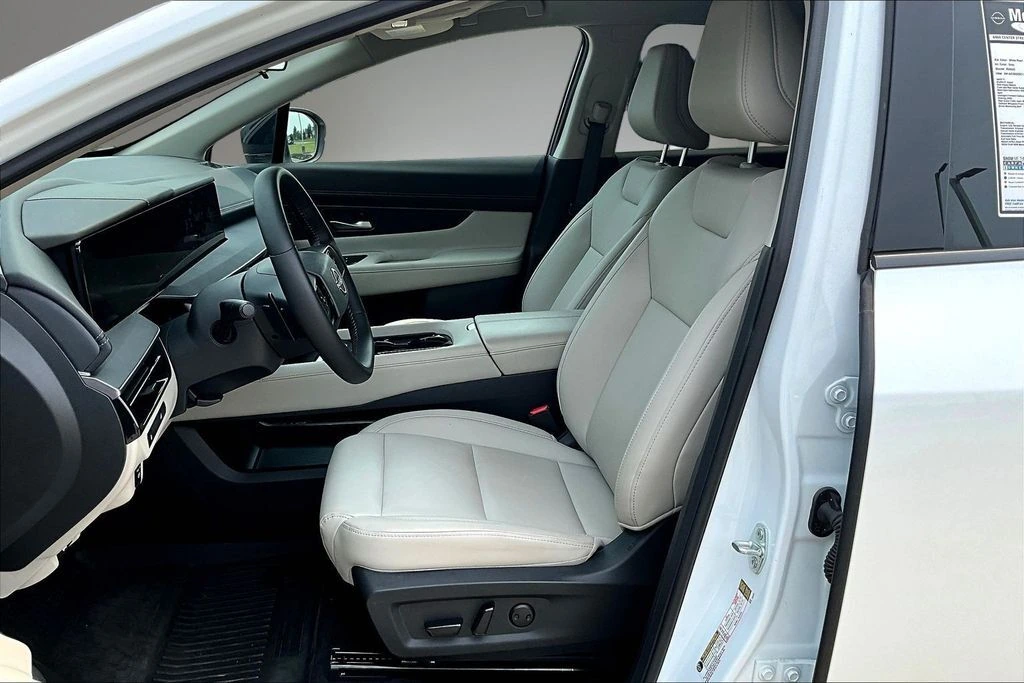 2025 Nissan Murano SV - Photo 11