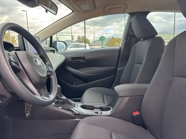 2023 Toyota Corolla LE photo 20