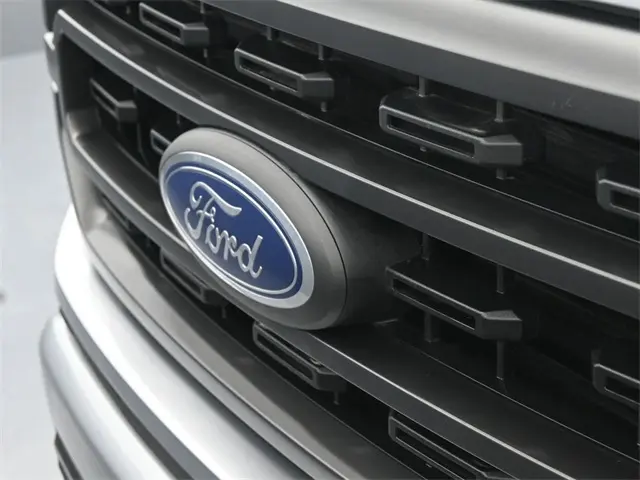 2022 Ford F-150 XLT photo 18
