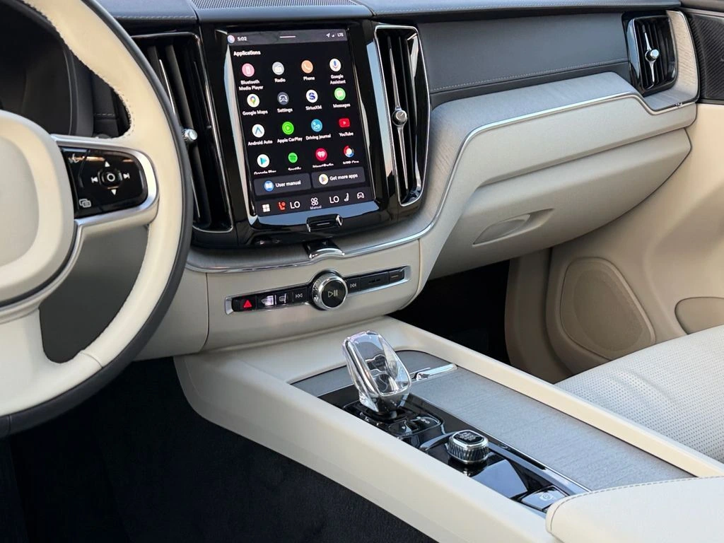 2023 Volvo - image 14