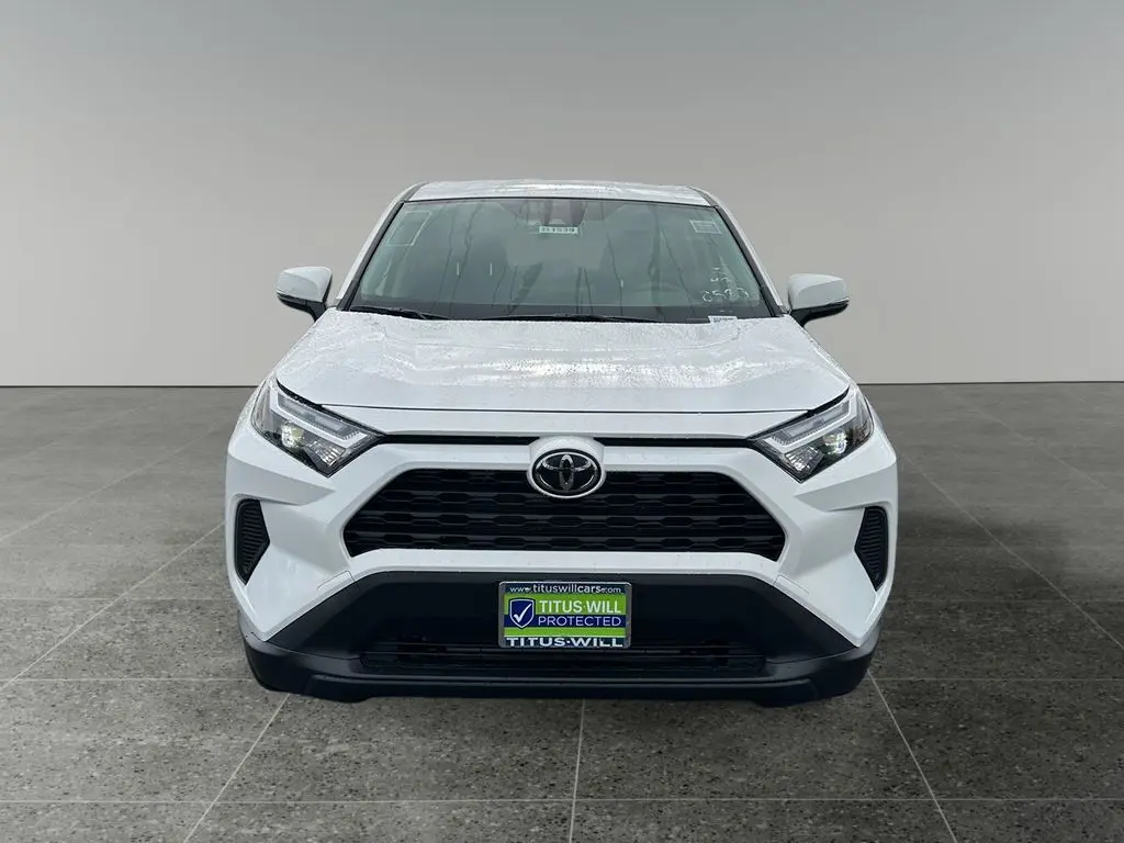 2025 Toyota RAV4 LE photo 2