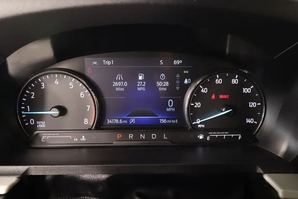 2024 Ford Explorer XLT photo 3