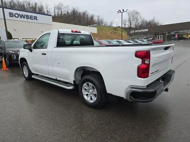 2024 Chevrolet Silverado 1500 photo 3