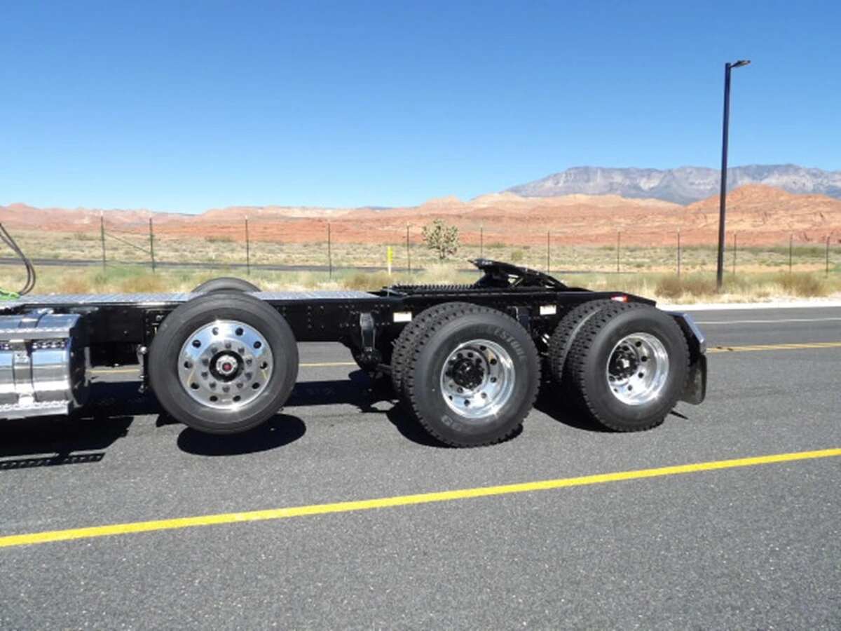 2027 Western Star 49X — photo 8