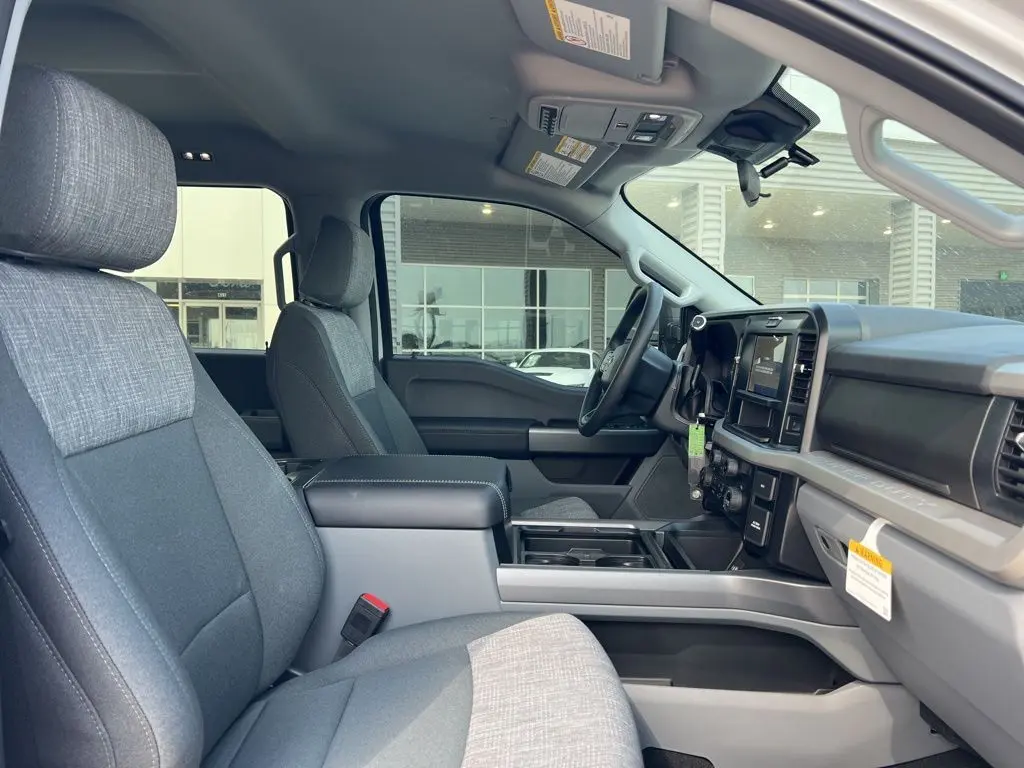 2026 Ford F-350 photo 5