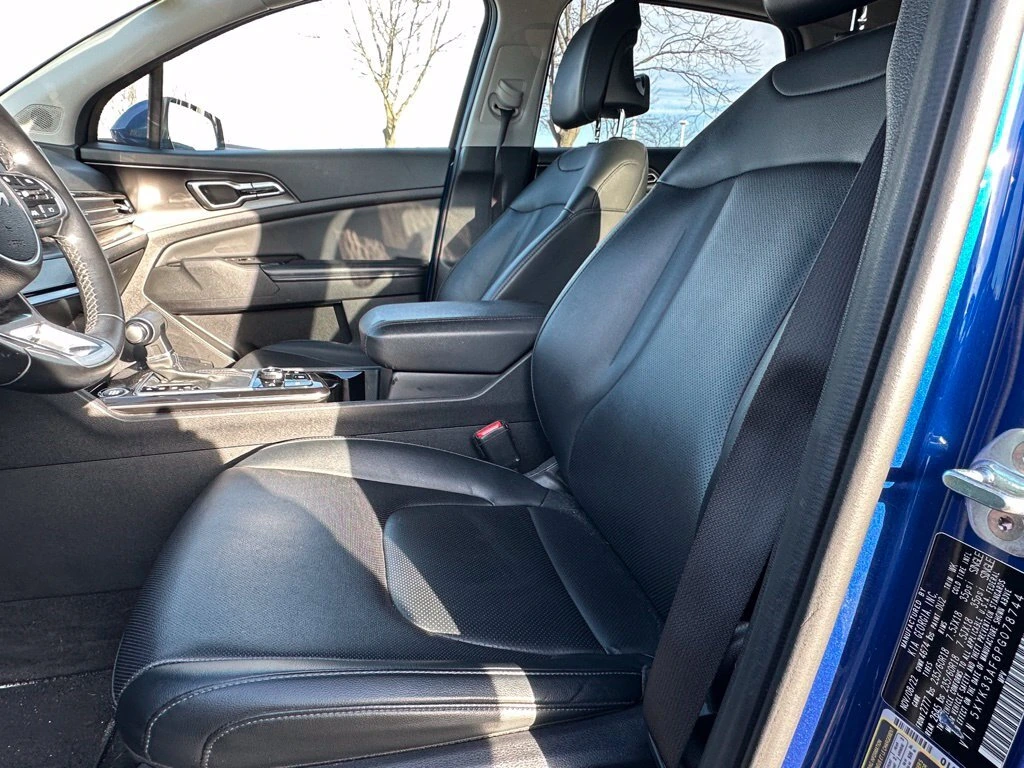 2023 Kia Sportage EX - Photo 12